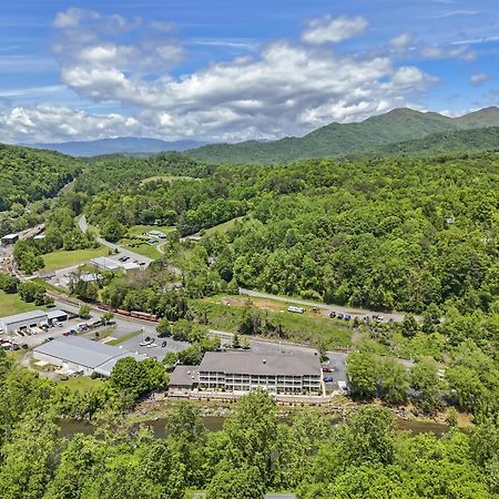 Best Western Plus River Escape Sylva / Dillsboro Exterior foto