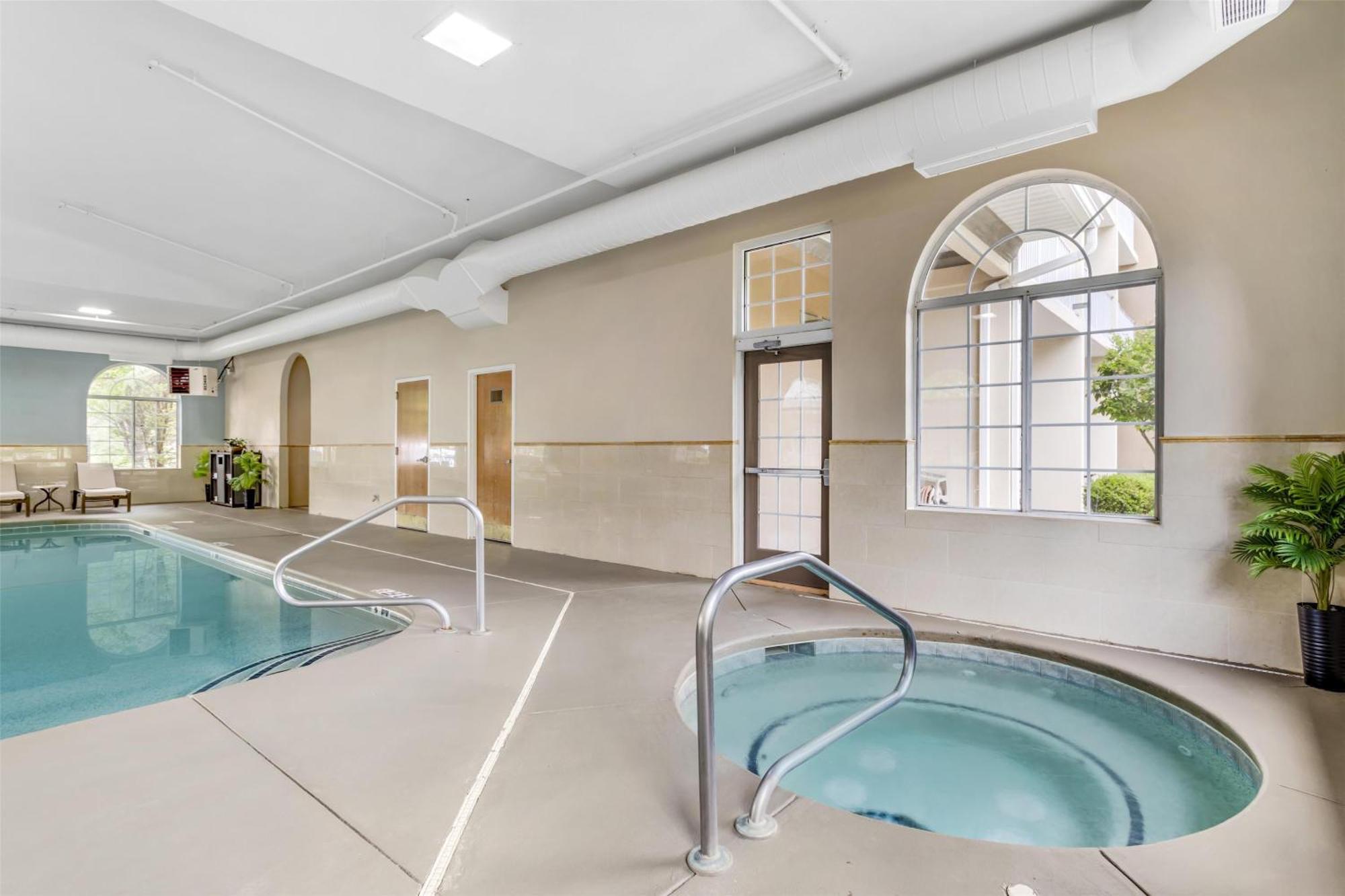 Best Western Plus River Escape Sylva / Dillsboro Exterior foto